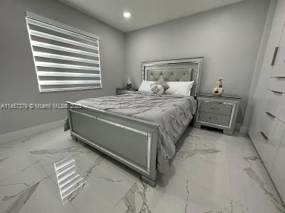 Recently Rented: $4,500 (3 beds, 2 baths, 1652 Square Feet)