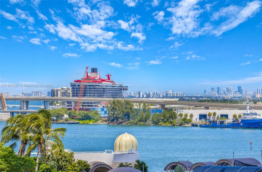 Недавно продано: $429,000 (1 спален, 1 ванн, 753 Квадратных фут)