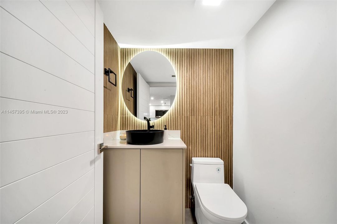 Недавно продано: $429,000 (1 спален, 1 ванн, 753 Квадратных фут)