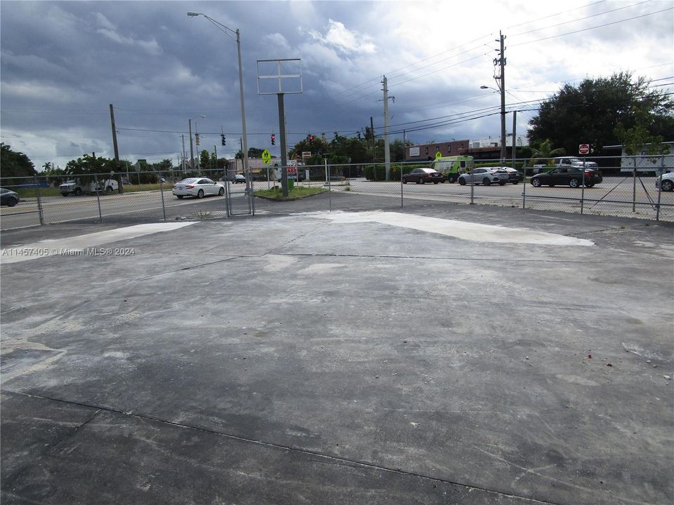 Recently Rented: $7,000 (0 beds, 0 baths, 0 Square Feet)