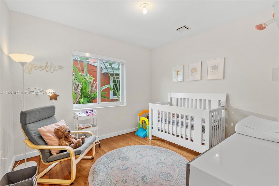 Недавно продано: $749,000 (3 спален, 2 ванн, 1404 Квадратных фут)