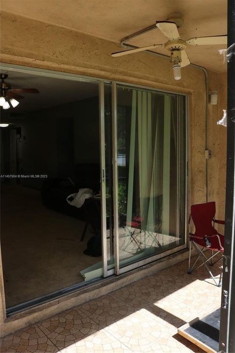 Vendido Recientemente: $160,000 (2 camas, 1 baños, 850 Pies cuadrados)