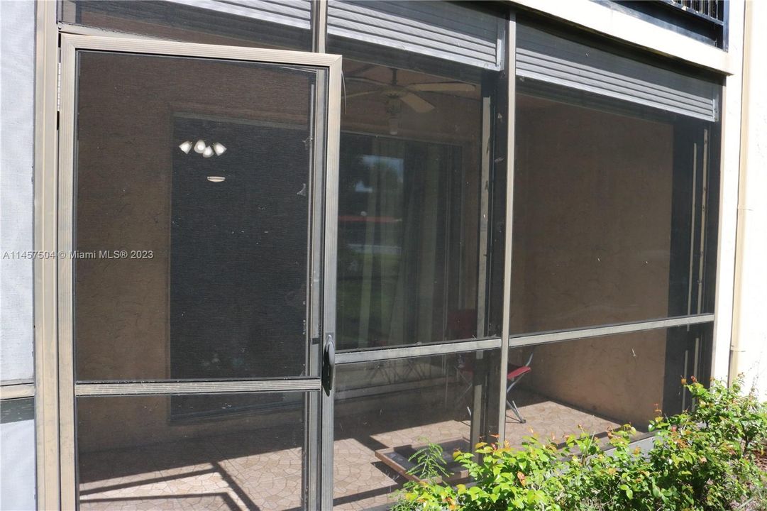 Vendido Recientemente: $160,000 (2 camas, 1 baños, 850 Pies cuadrados)