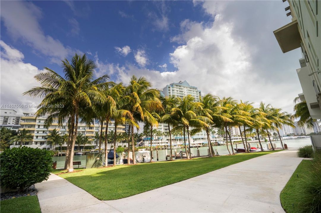 Недавно продано: $1,995,000 (3 спален, 3 ванн, 1862 Квадратных фут)