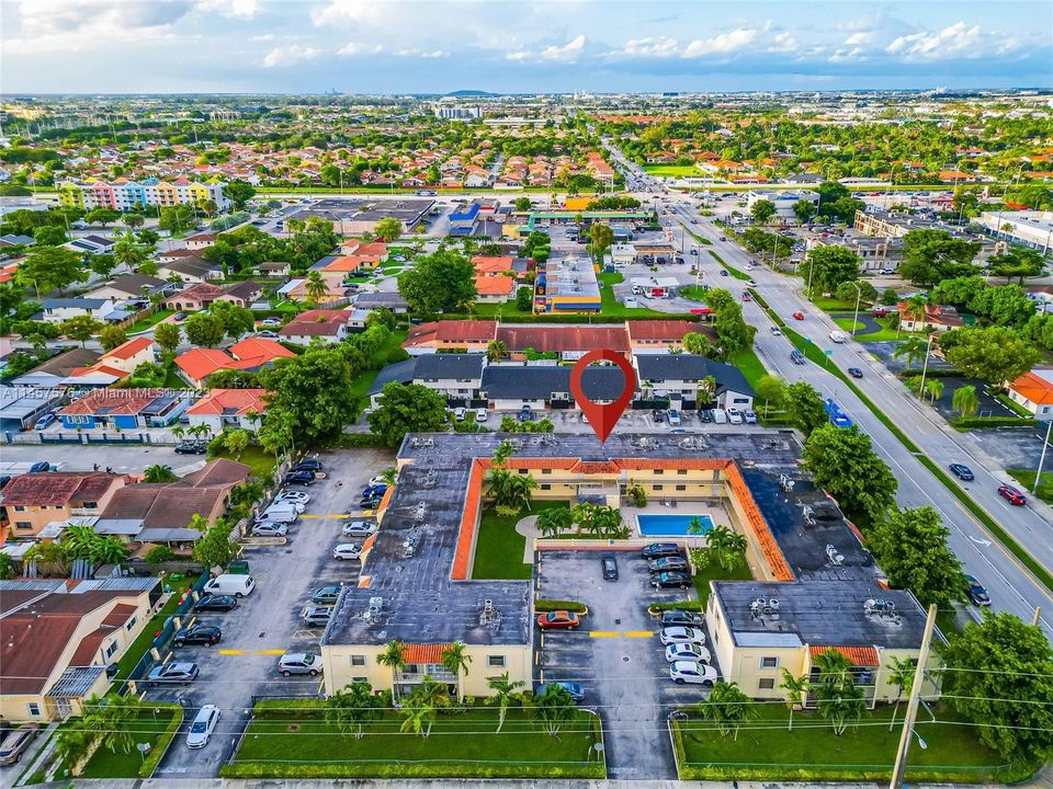 Recently Sold: $278,000 (2 beds, 1 baths, 868 Square Feet)