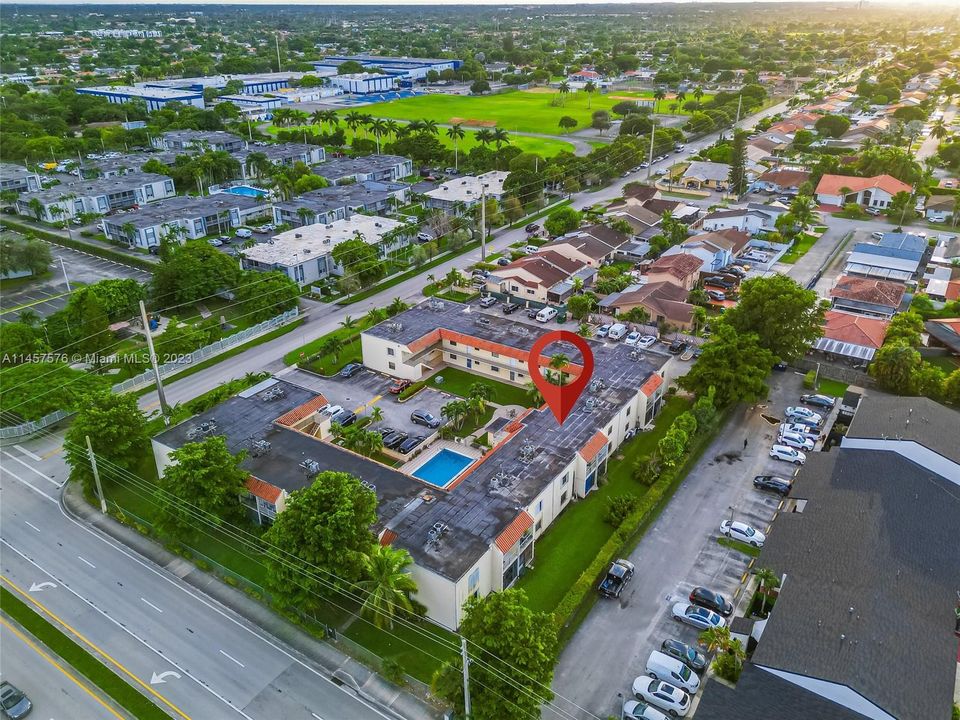 Recently Sold: $278,000 (2 beds, 1 baths, 868 Square Feet)