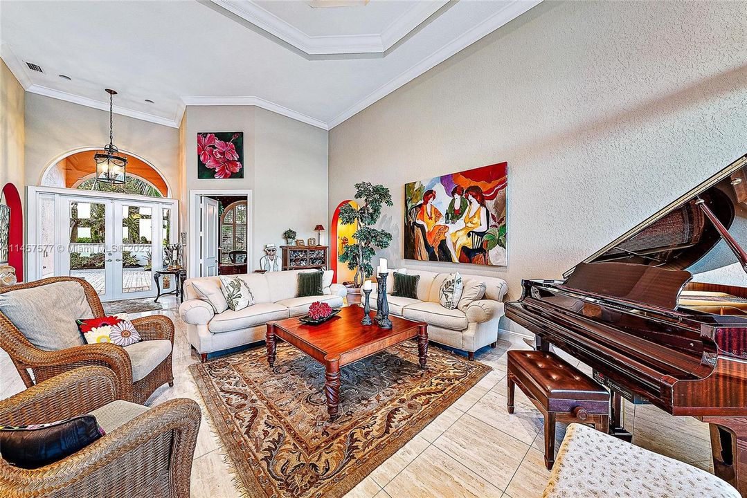 Recently Sold: $3,550,000 (3 beds, 4 baths, 4000 Square Feet)