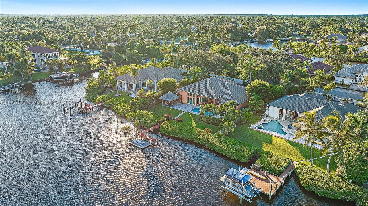 Recently Sold: $3,550,000 (3 beds, 4 baths, 4000 Square Feet)