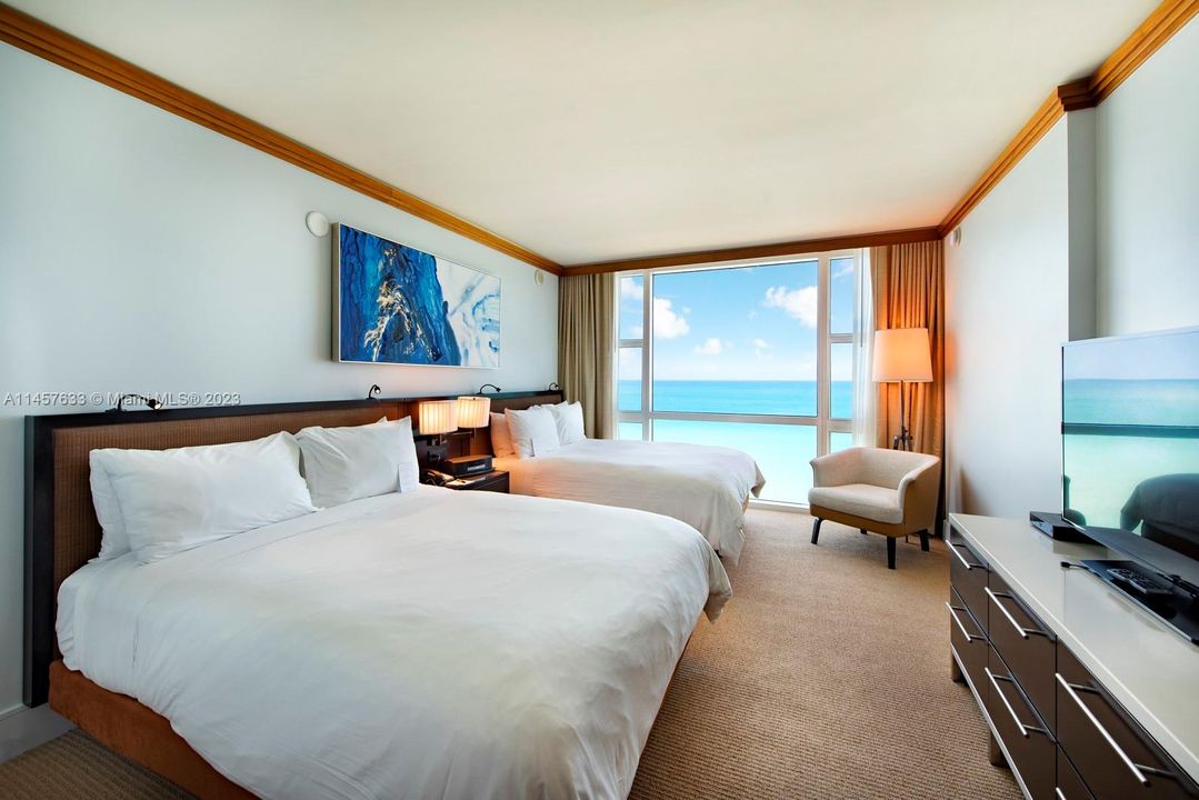 最近售出: $1,900,000 (2 贝兹, 2 浴室, 1181 平方英尺)