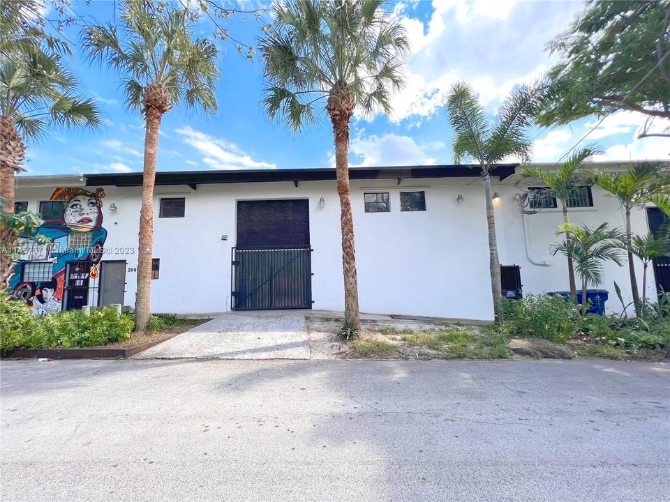 Recently Sold: $2,499,999 (0 beds, 0 baths, 0 Square Feet)