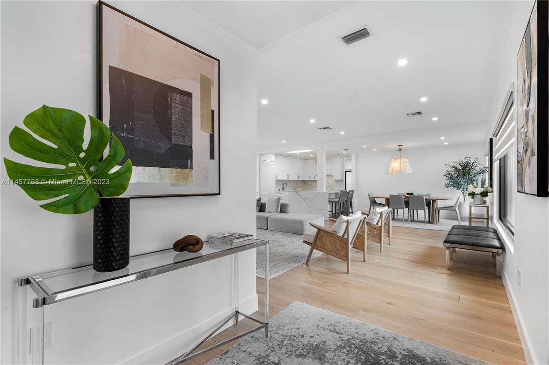 Recently Sold: $2,498,000 (4 beds, 4 baths, 2477 Square Feet)