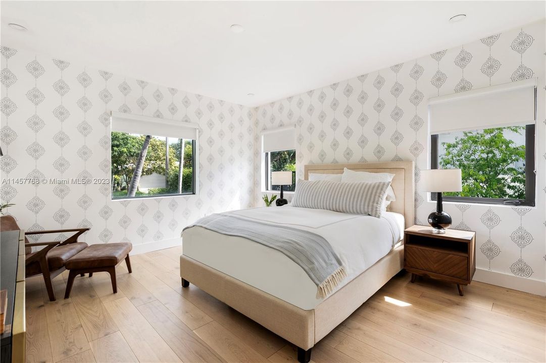 Recently Sold: $2,498,000 (4 beds, 4 baths, 2477 Square Feet)