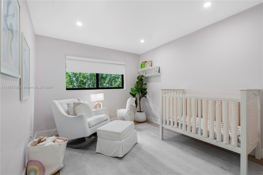 Recently Sold: $2,498,000 (4 beds, 4 baths, 2477 Square Feet)