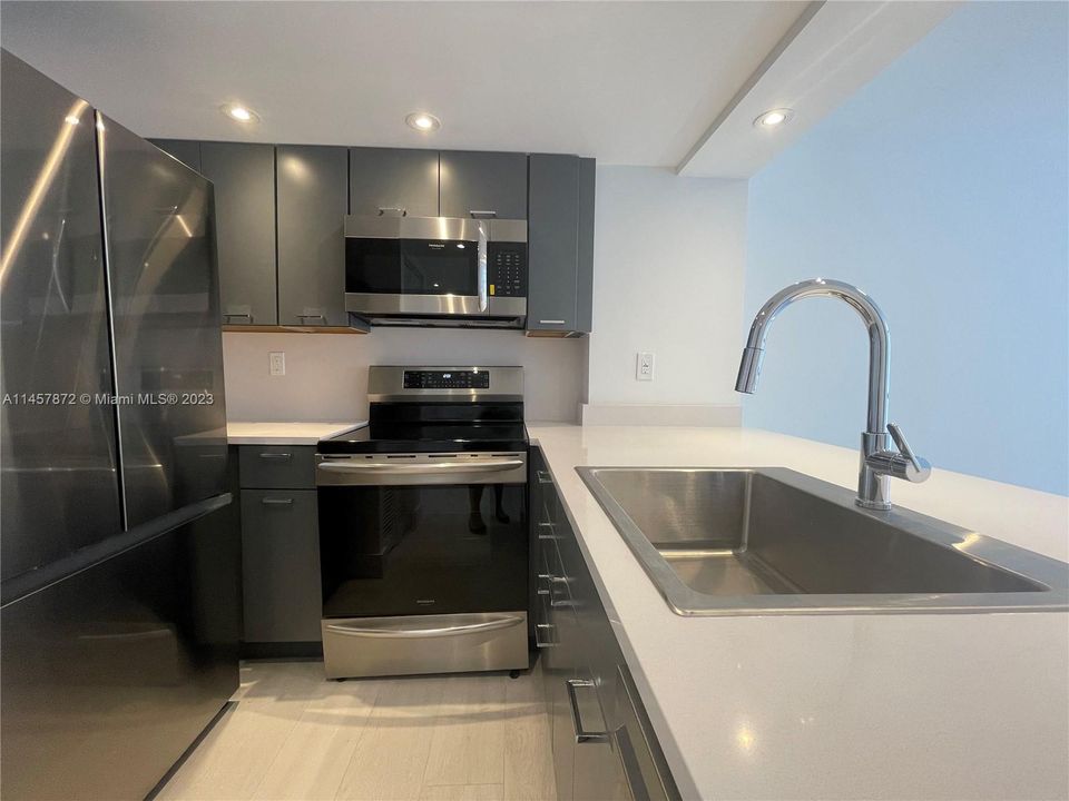 Recently Rented: $2,900 (1 beds, 1 baths, 600 Square Feet)