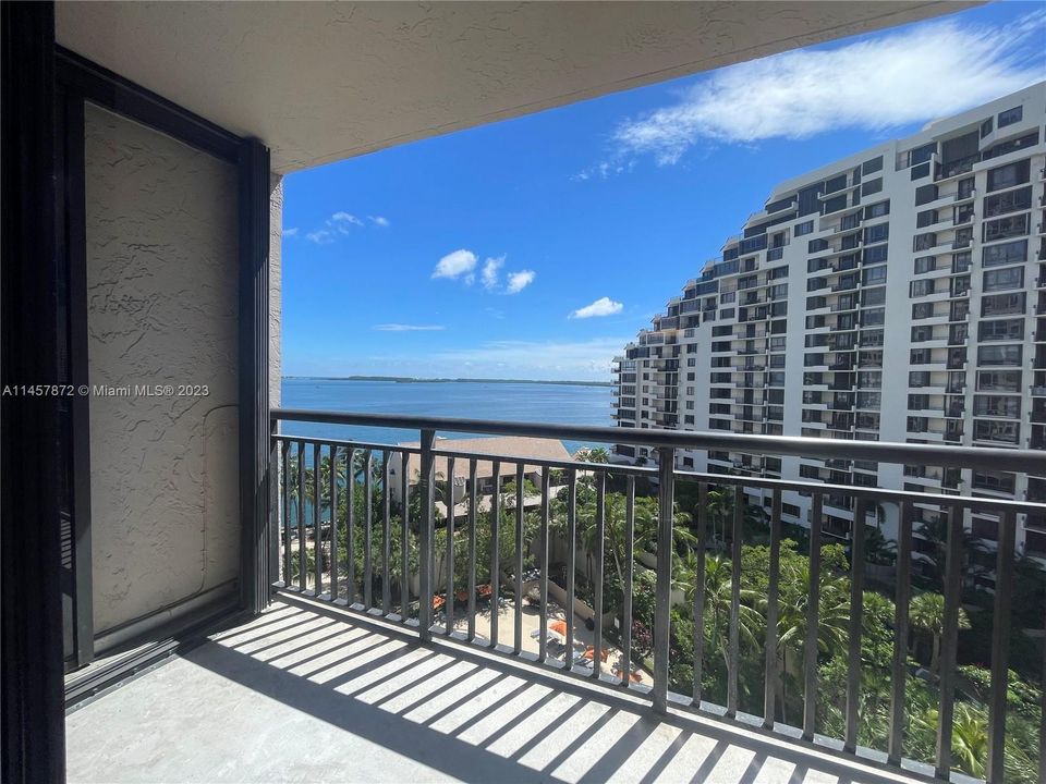 Recently Rented: $2,900 (1 beds, 1 baths, 600 Square Feet)