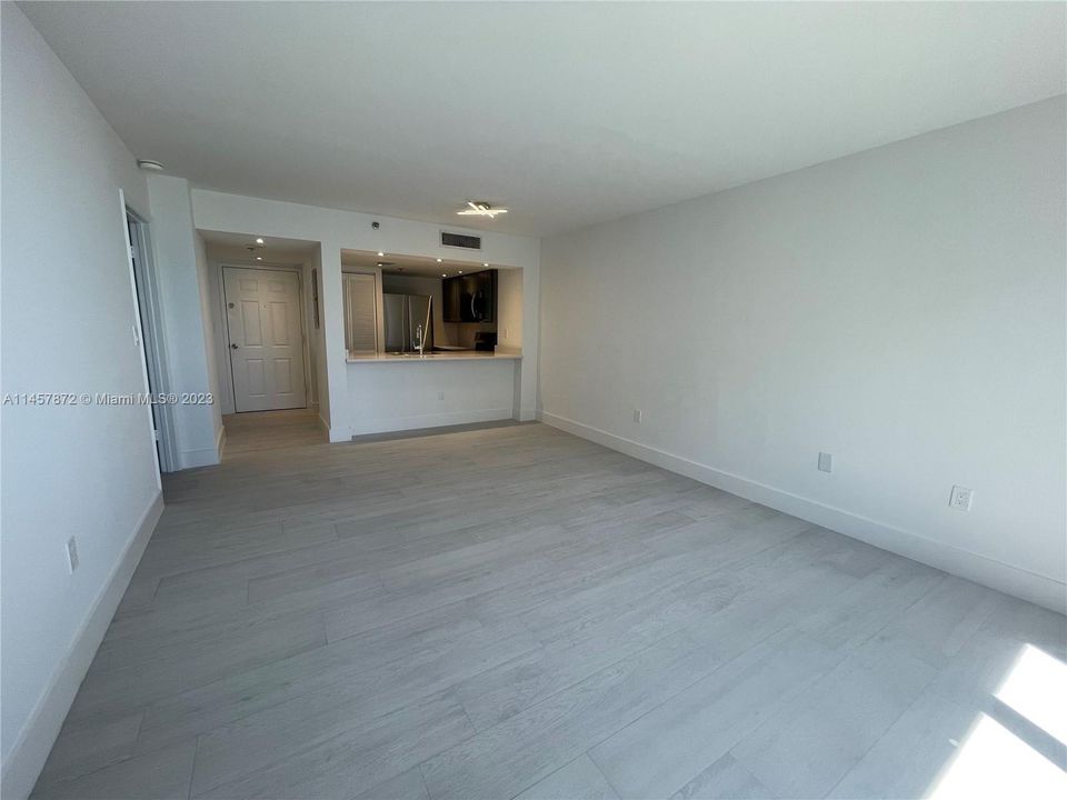 Recently Rented: $2,900 (1 beds, 1 baths, 600 Square Feet)