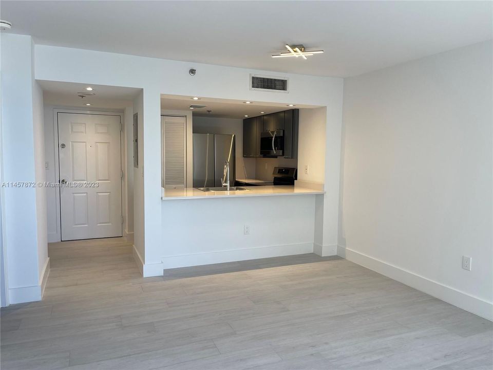 Recently Rented: $2,900 (1 beds, 1 baths, 600 Square Feet)