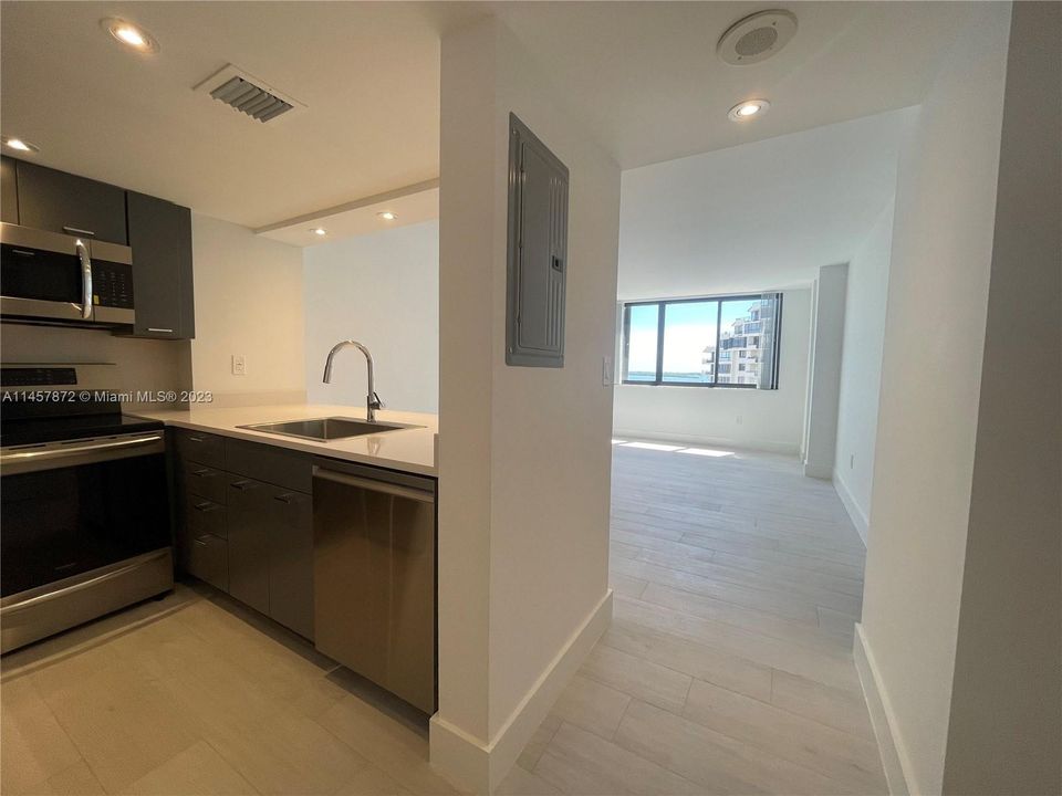 Recently Rented: $2,900 (1 beds, 1 baths, 600 Square Feet)