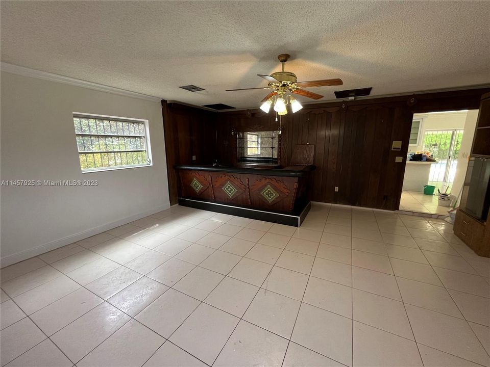 Recently Sold: $895,500 (5 beds, 5 baths, 3170 Square Feet)