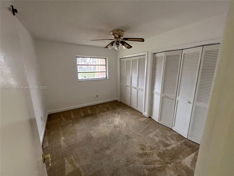 Recently Sold: $895,500 (5 beds, 5 baths, 3170 Square Feet)