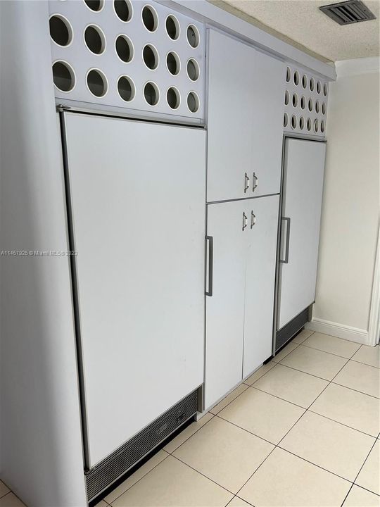 Recently Sold: $895,500 (5 beds, 5 baths, 3170 Square Feet)