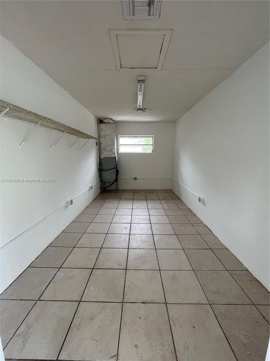 Recently Sold: $895,500 (5 beds, 5 baths, 3170 Square Feet)