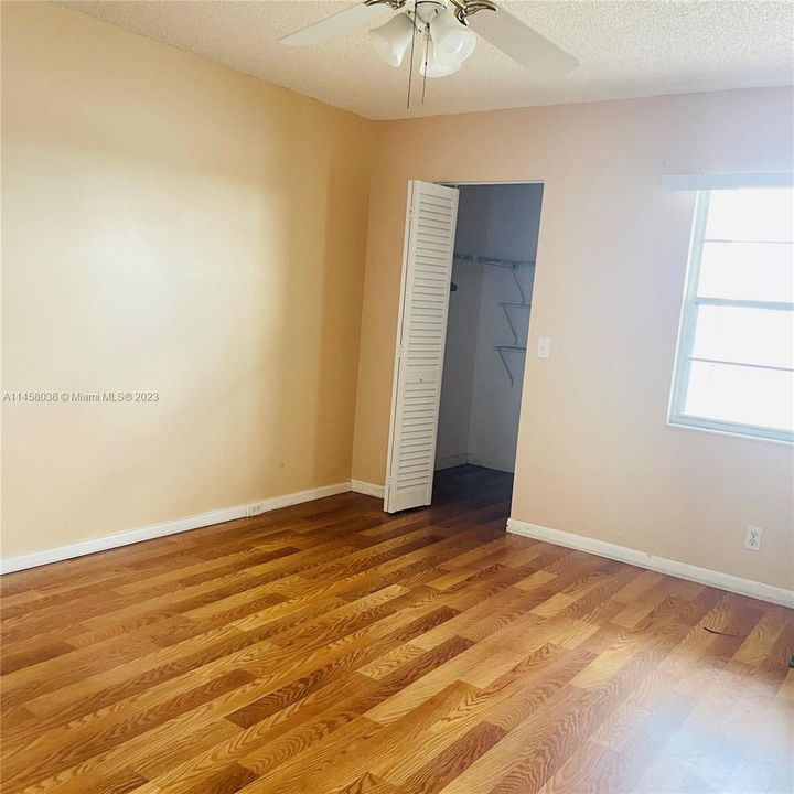 Recently Rented: $1,800 (2 beds, 2 baths, 1040 Square Feet)