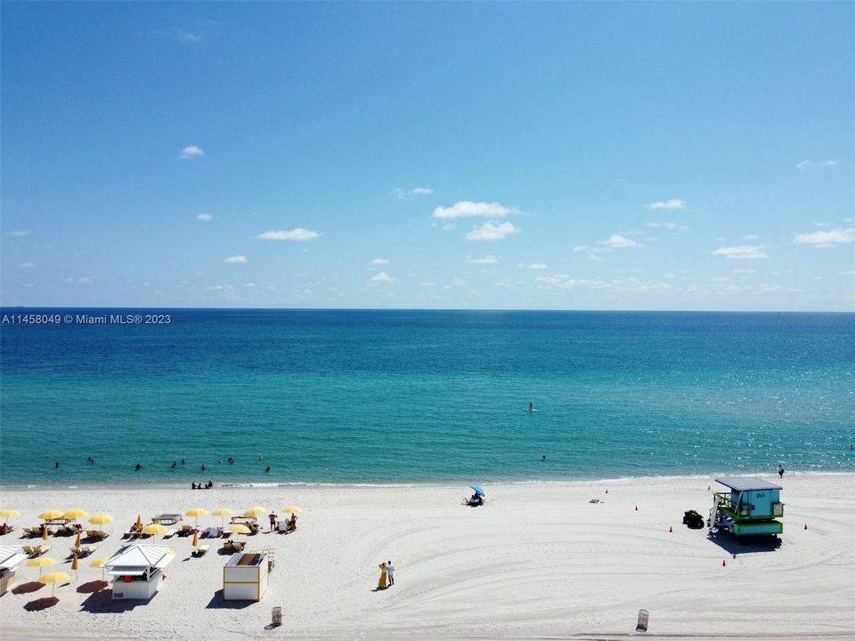 Recently Sold: $800,000 (2 beds, 2 baths, 1415 Square Feet)