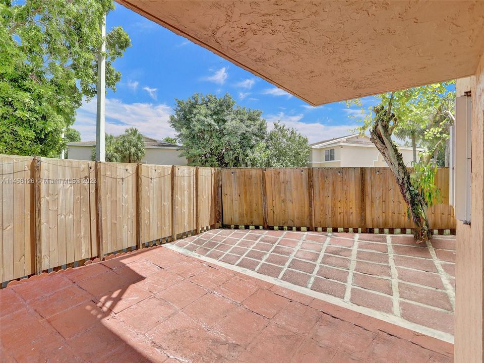 Recently Rented: $2,650 (2 beds, 2 baths, 1060 Square Feet)