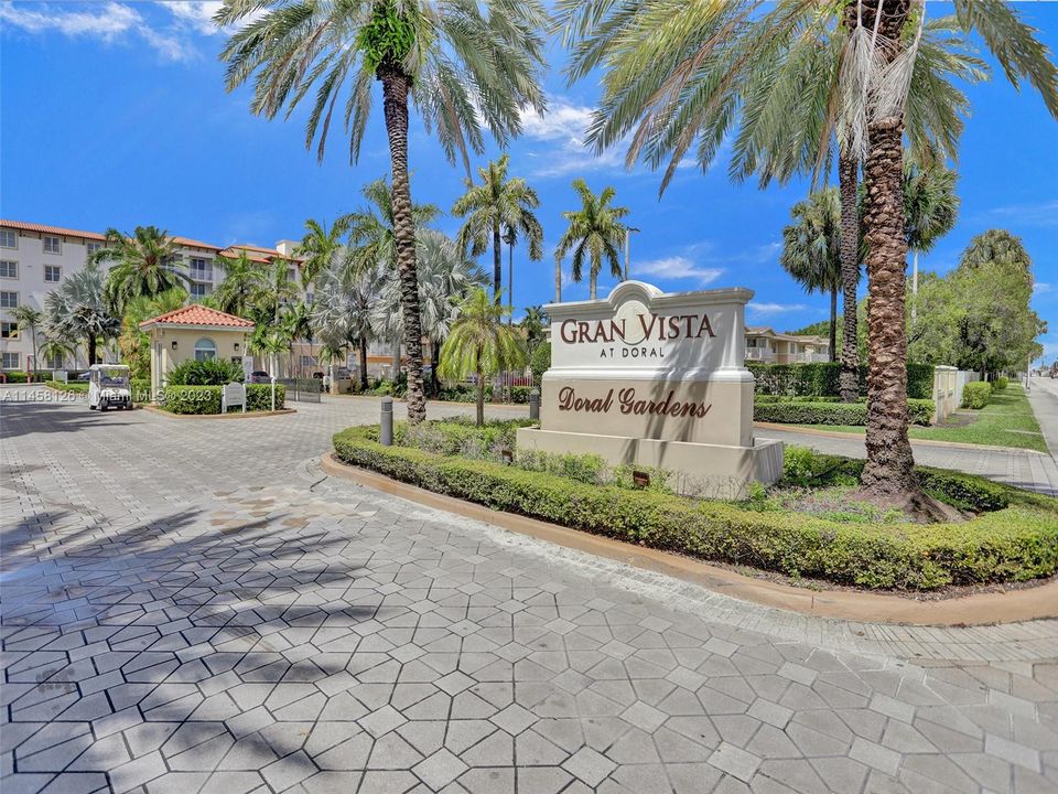 Recently Rented: $2,650 (2 beds, 2 baths, 1060 Square Feet)