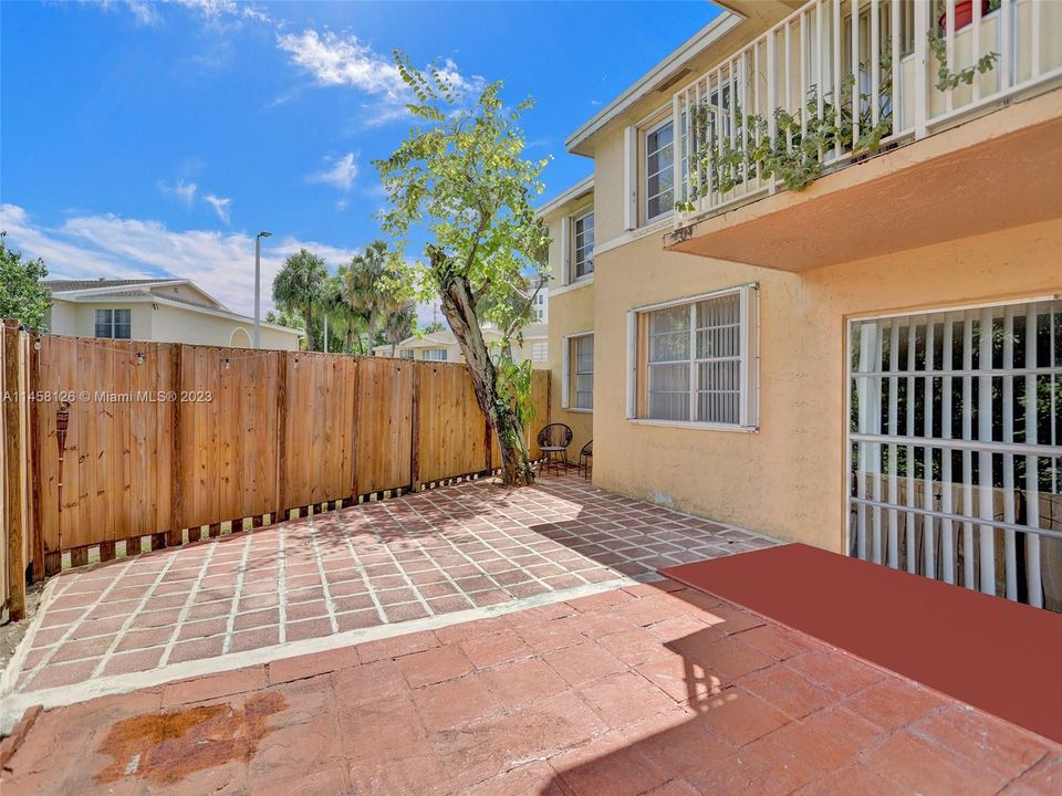 Recently Rented: $2,650 (2 beds, 2 baths, 1060 Square Feet)