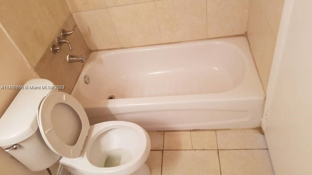 Recently Sold: $144,000 (1 beds, 1 baths, 842 Square Feet)