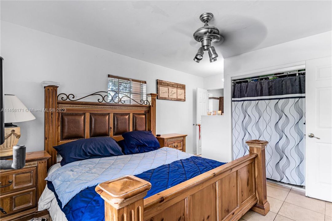 Recently Sold: $705,000 (4 beds, 2 baths, 2232 Square Feet)