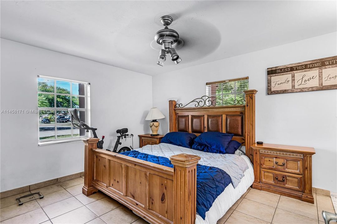 Recently Sold: $705,000 (4 beds, 2 baths, 2232 Square Feet)