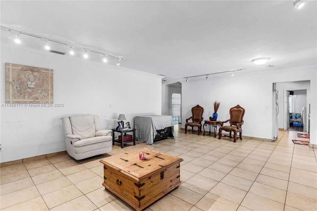 Recently Sold: $705,000 (4 beds, 2 baths, 2232 Square Feet)