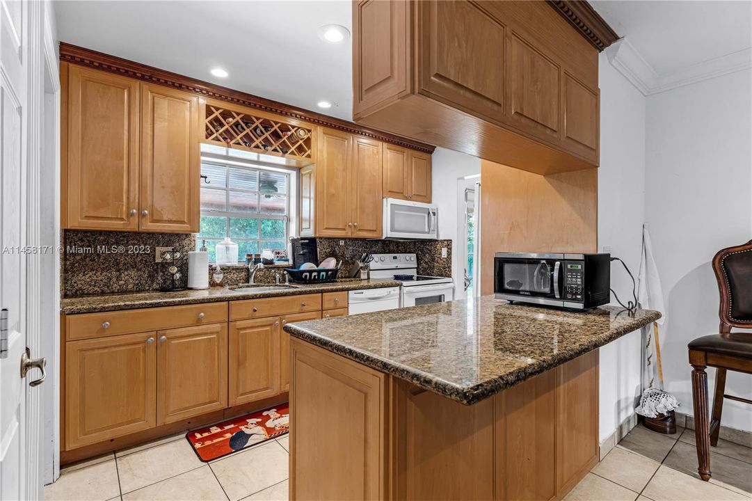 Recently Sold: $705,000 (4 beds, 2 baths, 2232 Square Feet)