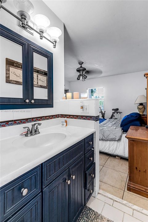 Recently Sold: $705,000 (4 beds, 2 baths, 2232 Square Feet)