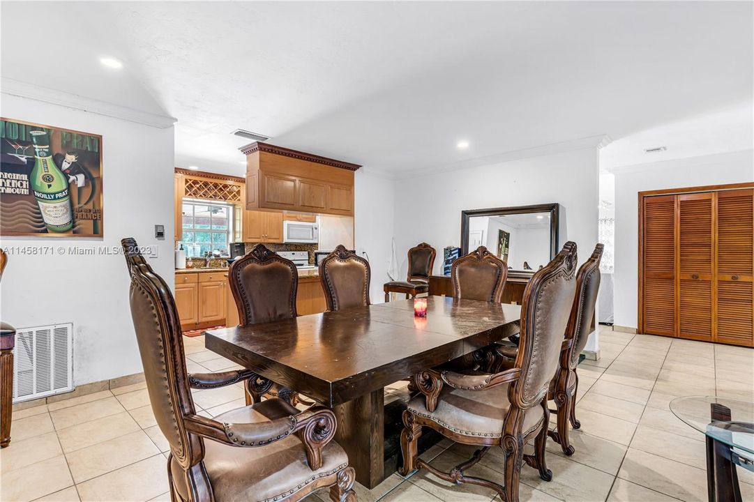 Recently Sold: $705,000 (4 beds, 2 baths, 2232 Square Feet)