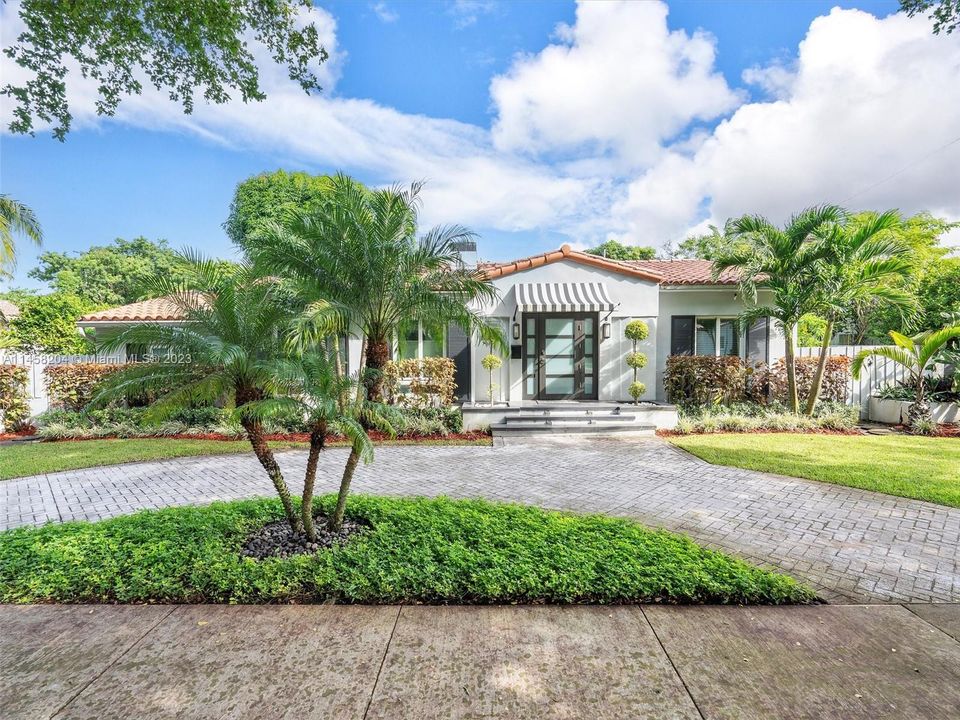 最近租的: $6,995 (3 贝兹, 2 浴室, 1912 平方英尺)