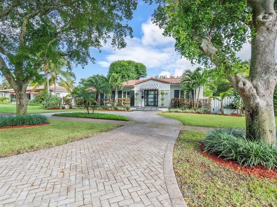 最近租的: $6,995 (3 贝兹, 2 浴室, 1912 平方英尺)