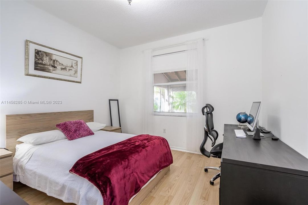 Recently Sold: $829,000 (4 beds, 3 baths, 2618 Square Feet)