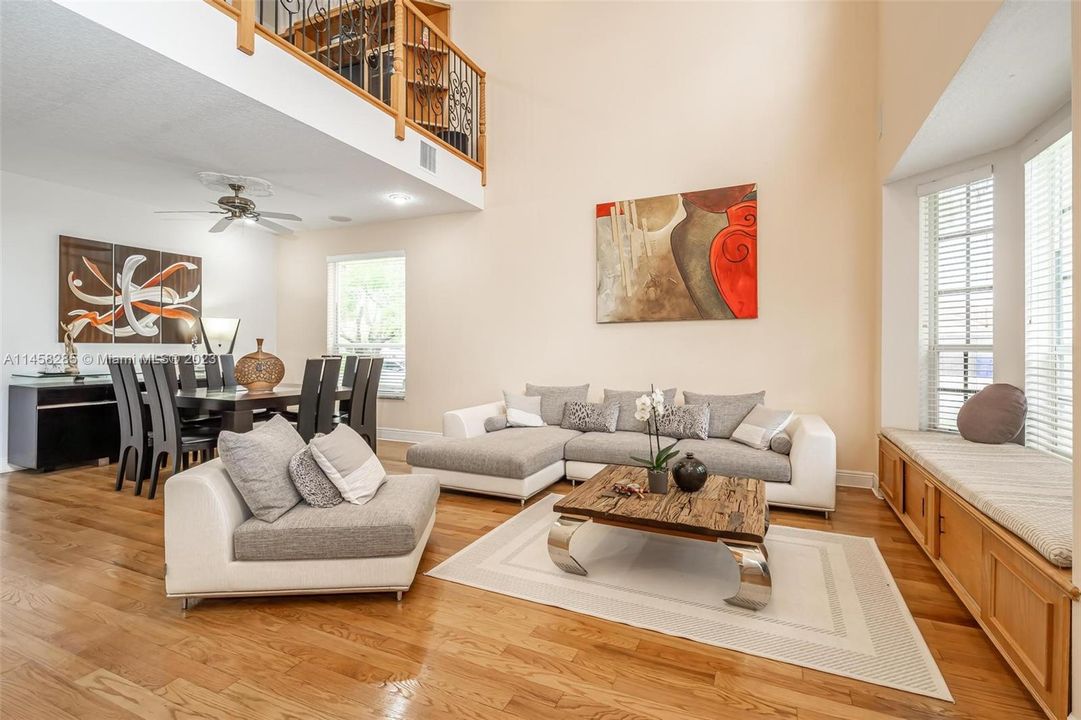 Recently Sold: $829,000 (4 beds, 3 baths, 2618 Square Feet)