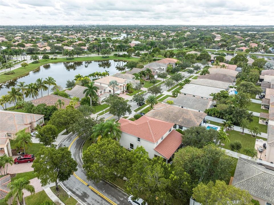 Recently Sold: $829,000 (4 beds, 3 baths, 2618 Square Feet)