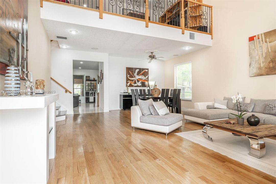 Recently Sold: $829,000 (4 beds, 3 baths, 2618 Square Feet)