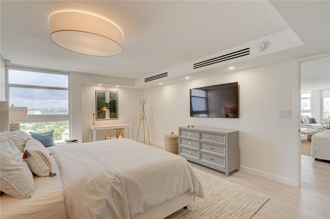 Recently Rented: $8,500 (2 beds, 2 baths, 1570 Square Feet)