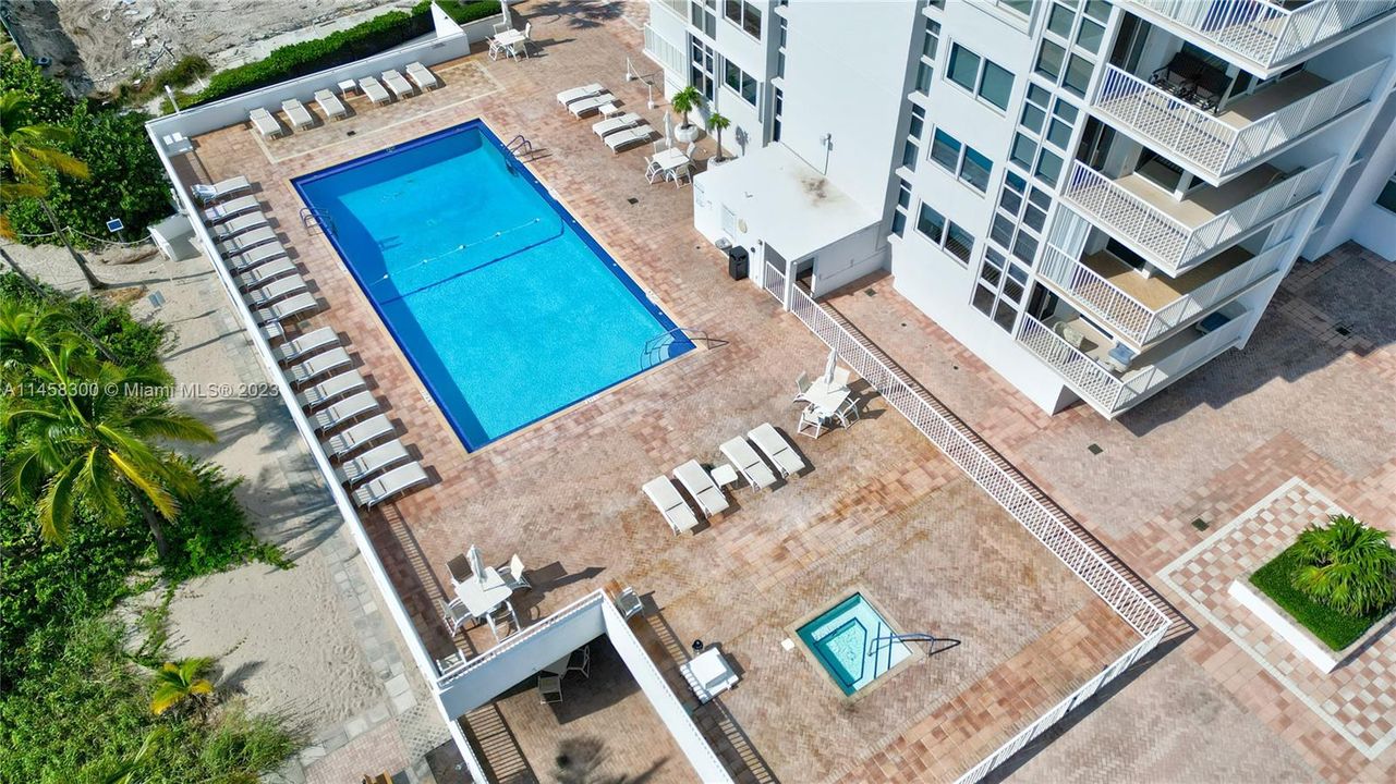 Recently Rented: $8,500 (2 beds, 2 baths, 1570 Square Feet)