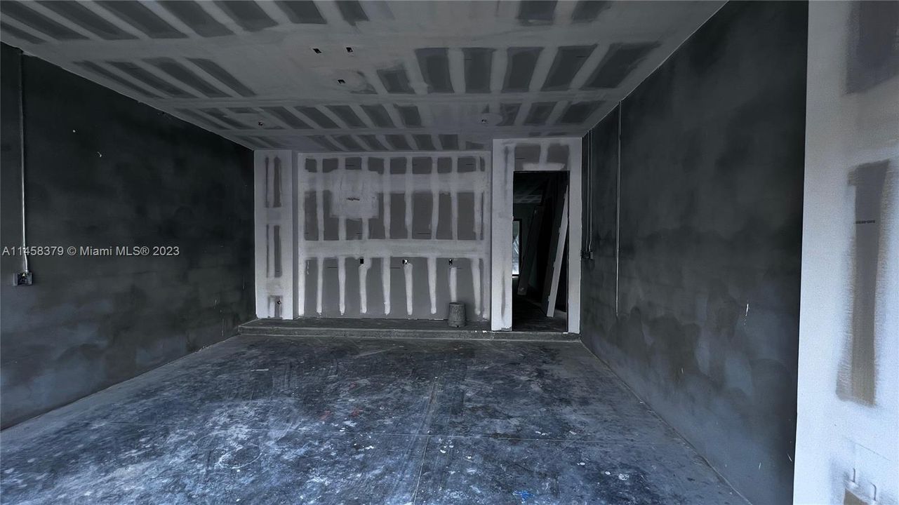 Недавно продано: $675,000 (3 спален, 2 ванн, 1867 Квадратных фут)