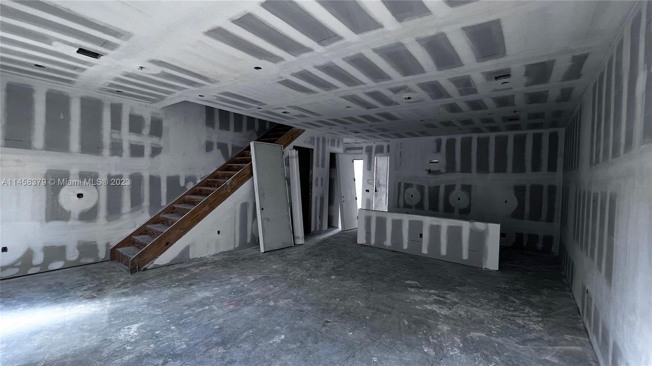 Недавно продано: $675,000 (3 спален, 2 ванн, 1867 Квадратных фут)