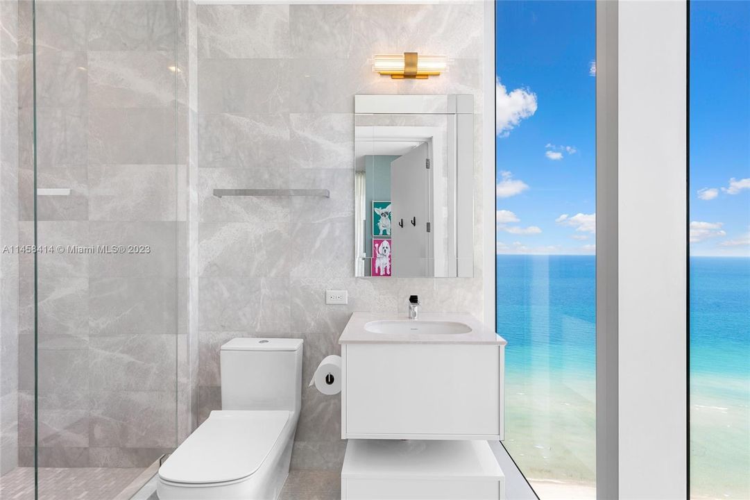 Recently Sold: $8,500,000 (4 beds, 5 baths, 3625 Square Feet)