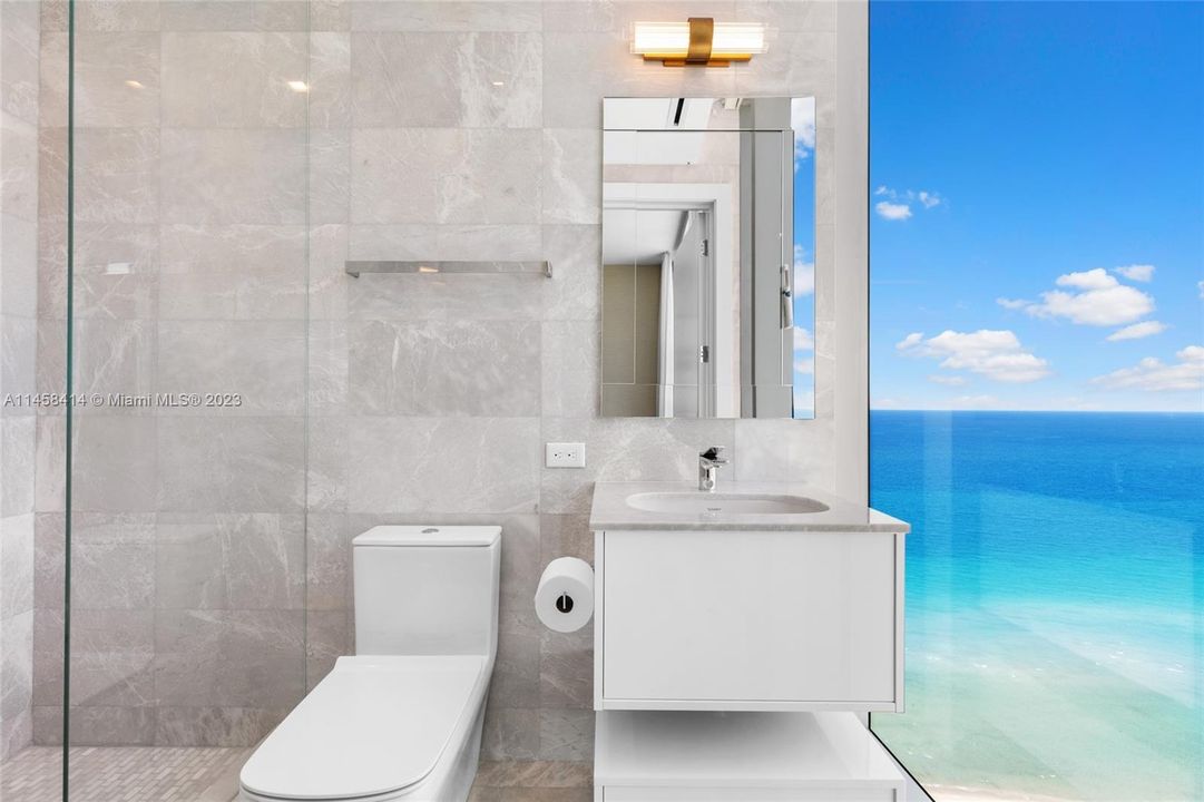 Recently Sold: $8,500,000 (4 beds, 5 baths, 3625 Square Feet)